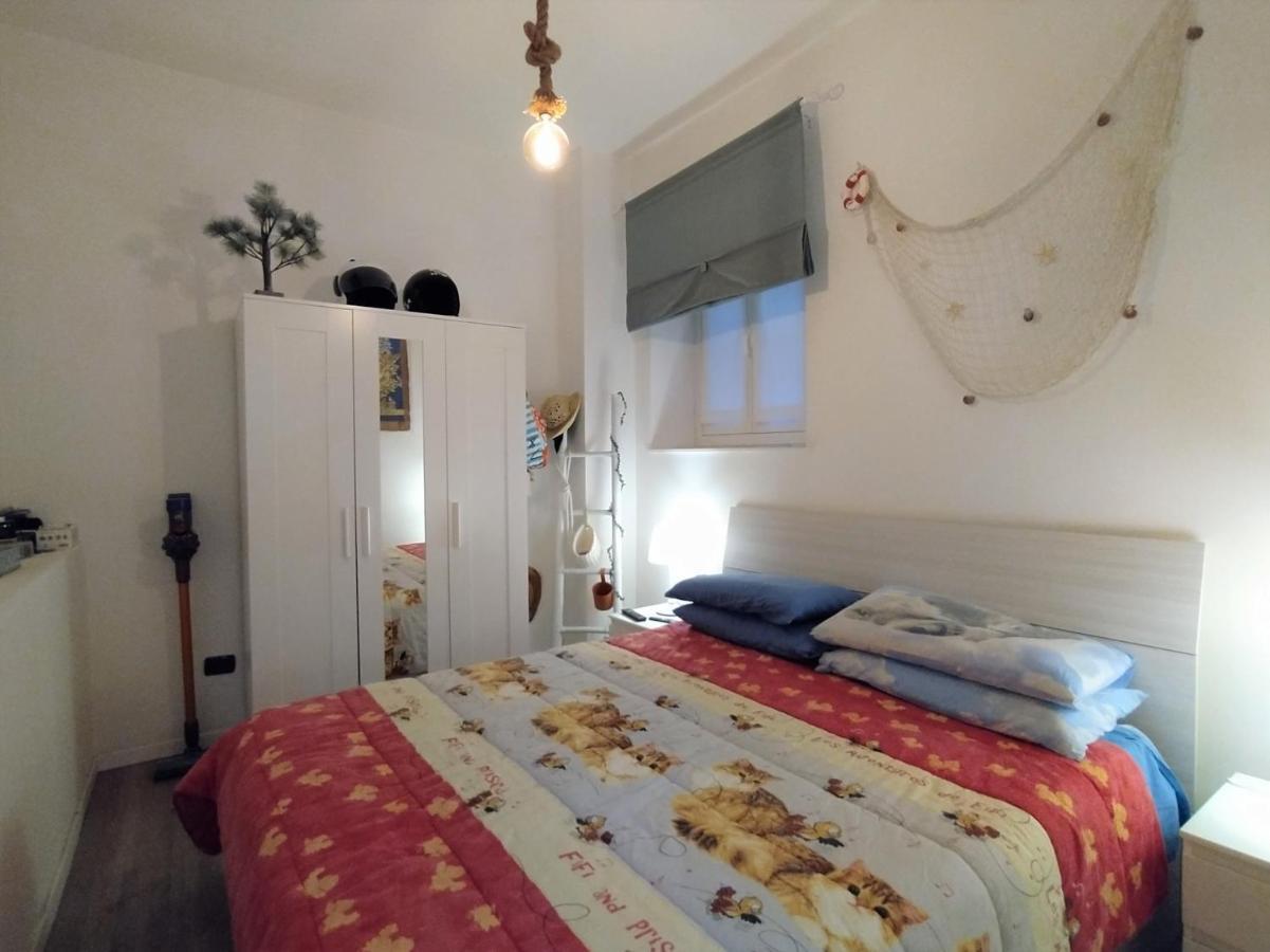 Appartamento in centro Savona Esterno foto